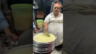 Jedda lassi Lahore | People fight for lassi😳💯 #ytshortpakistan #pakistanifood