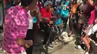 Potenkle I DANCING IN THE STREETS OF JAMAICA (BLEGGAE BLEGGAE DANCE)