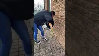 How to deep clean your patio!! 🌿 Our 2 in 1 Block Paving Brush scrubs the dirt away in no time!! 😍👇🏼