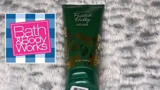 NEW! Bath and Body Works Frosted Holly Review