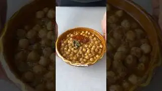 This Tunisian Chickpea Dish Is SO Easy (and Delicious) 🇹🇳 - Lablabi #shorts