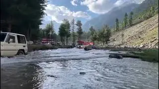 When you have 4wd and see water on road side 🔥😍🇵🇰