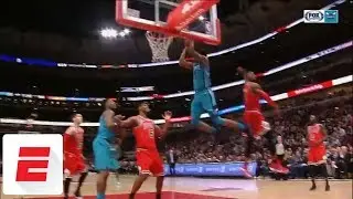 Malik Monk throws down ridiulous double-clutch dunk vs. Bulls | ESPN