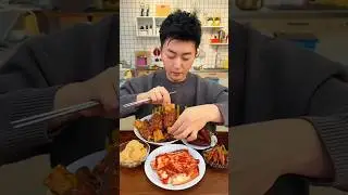 Eat whatever you like, I don't want to say anything  #foodshorts #shortsvideo #KoreanFood