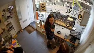 PUBLIC MONEY + SOLTURA + STEPHELLES | Kindred Radio (01.04.25)