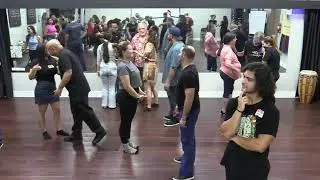 Salsa Pattern: Setenta Complicado al derecho y al reves