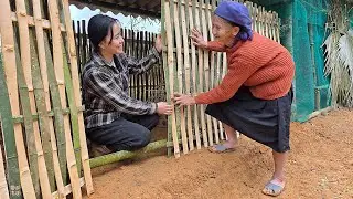 The poor old woman and Tieu Ly finished building a house for the chickens before the cold winter.