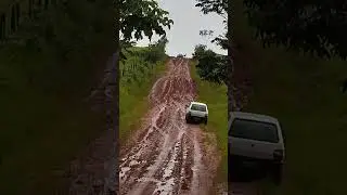 Estrada ruim #chuvas #estrada#barro #carros #vidanocampo #viralshort