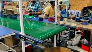 Packing conveyors