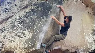 The Wave v6 // Stonefort Bouldering