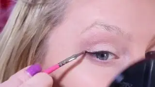 ✔◉DEMO: Глаза 👁👃👁рисуем стрелку. Bobbi Brown eyeliner + Zoeva Brush
