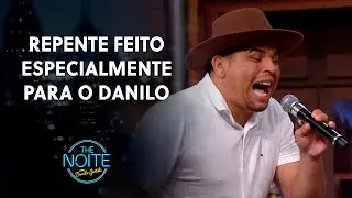 Felipe Lima surpreendeu o apresentador com o seu improviso | The Noite (27/04/22)