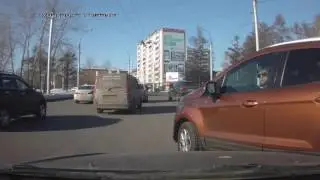 Правый ряд безправый