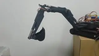 1/16  Bruder hr16 mini excavator rc conversion Test