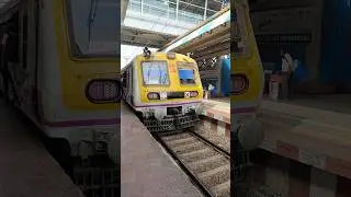 Karjat Slow Local Train Arrival at Ambernath Railways Station