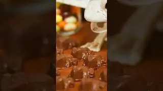Chocolate Frogs | Harry Potter Halloween #recipes #shorts
