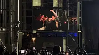 Ronnie Radke goes into crowd at Budweiser stage 2025 god is a weapon your 