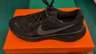 Nike Revolution 8 Black Running Shoes