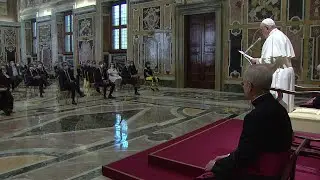 Pope meets with doctors and nurses who have treated coronavirus patients