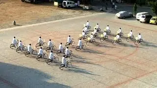 Shantidoot Youth Cycle Yatra - Bike Formation - Dekhna Jo Chahte Ho - Kavita Krishnamurthy