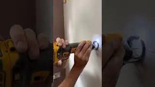 DeWalt DCE555 drywall cutter doing its thing #dewalt #dce555 #drywall #drywallcutter #plasterboard