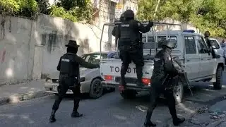 😱Men video kote Lapolis t0uy&euro; band&iexcl; Ti Tony 400 Mawoz0 ak yon bal nan t&egrave;t😳Wap sezi tande kote l te y
