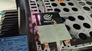 How do I program the machine for different sandblasting patterns?