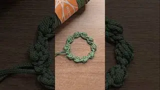 al&ccedil;a, pulseira ou colar? #bolsadecroche #crochet #alcadecroche