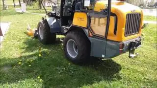 Radlader GIANT V452T X-tra mit Sichelmulcher