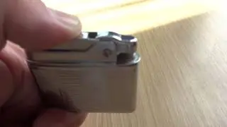 Vintage Mosda Streamline Lighter 1950's Patent number 687105