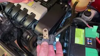 Como cambiar el sensor del cigüeñal de un Renault Clio