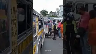 Jeep at Rider Nag banggaan sa kahabaan ng Visayas ave talsik ang rider at sugatan #accidentnews