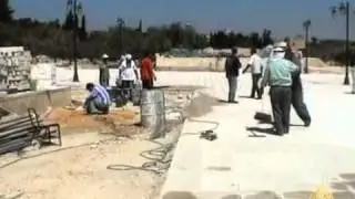 إنا باقون ما بقي الزعتر والزيتون
