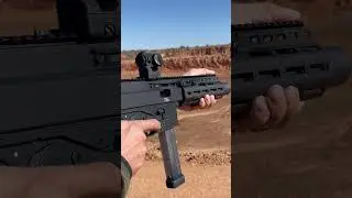MP5SD & APC9SD-C. Integrally suppressed 9mm SMGs. #mp5sd #9mm #suppressor
