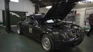 TAROX visit Swallows Racing and sneak a look at Dale from Meguiars Jaguar Fast Car cover car
