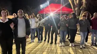 Танцевать в Нуречи (сардинский танец Тети) ball'e ifferrere