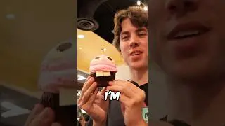 Eating Mr. Cupcake at the Real Life FNAF Pizzaria!