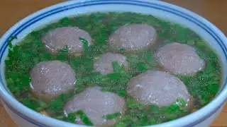 年夜菜系列之———第二十四道菜，牛肉丸子要怎样做，像拼乓球一样又Q又弹，还没有腥味呢，今天教你饭店不外传方法，记得收藏#like #美食分享日常 #food