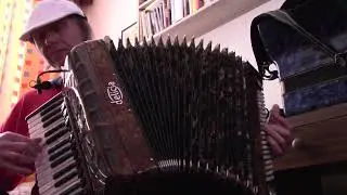 Fanf&aacute;rov&yacute; pochod -Akordeon :)