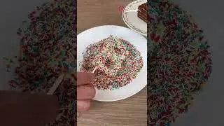 Sprinkle hack for cake decoration! #cake #decoration #trick