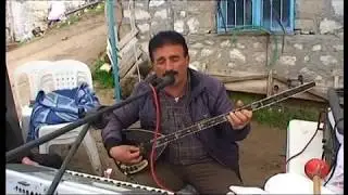 raşit aydın ak ellerini sala sala gelen yar