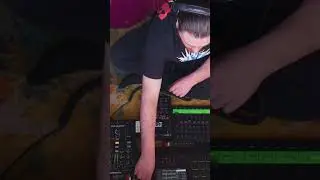 Noah Coinflip - MPC live + SP404 mkII Deep house live set 