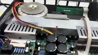 Đẩy mackie m1400  /& mackie m3000 . Ae lh 0833888081