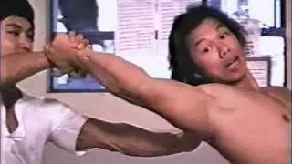 Clones Of Bruce Lee - Bruce 1 vs Bolo
