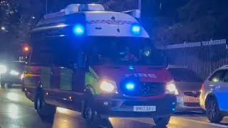 Norfolk Fire & Rescue: Wymondham C0 Incident Command Unit Responding & arriving on scene