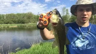 CATCHING BASS ON A FIDGET SPINNER!!