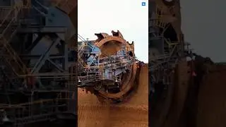 Bagger 293: The World's Largest Land Vehicle! #facts #ytshorts #trending