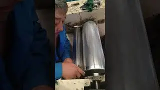 How to install the blocker of the leather roller coating machine