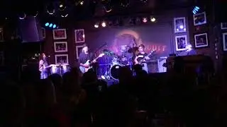 Pretzel logic- Jon Zeeman at the funky biscuit