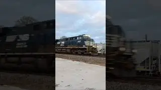 Extremely LOUD Power Roll thru downtown Late Norfolk Southern #8117 - #24x  @rider22